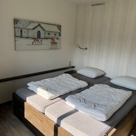 Chalets Vakantiepark Schouwenduin برغ هالمستاد المظهر الخارجي الصورة