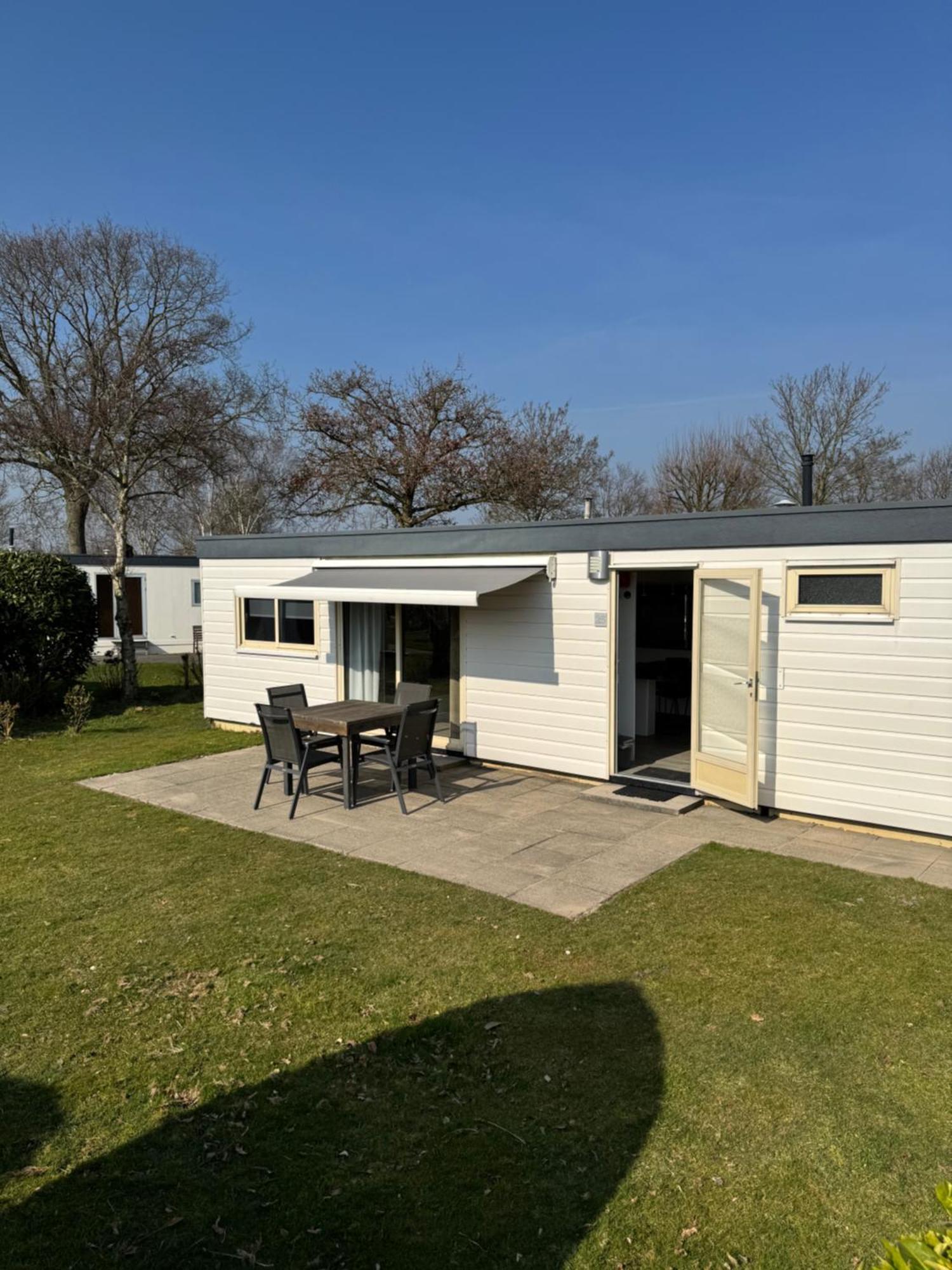 Chalets Vakantiepark Schouwenduin برغ هالمستاد المظهر الخارجي الصورة